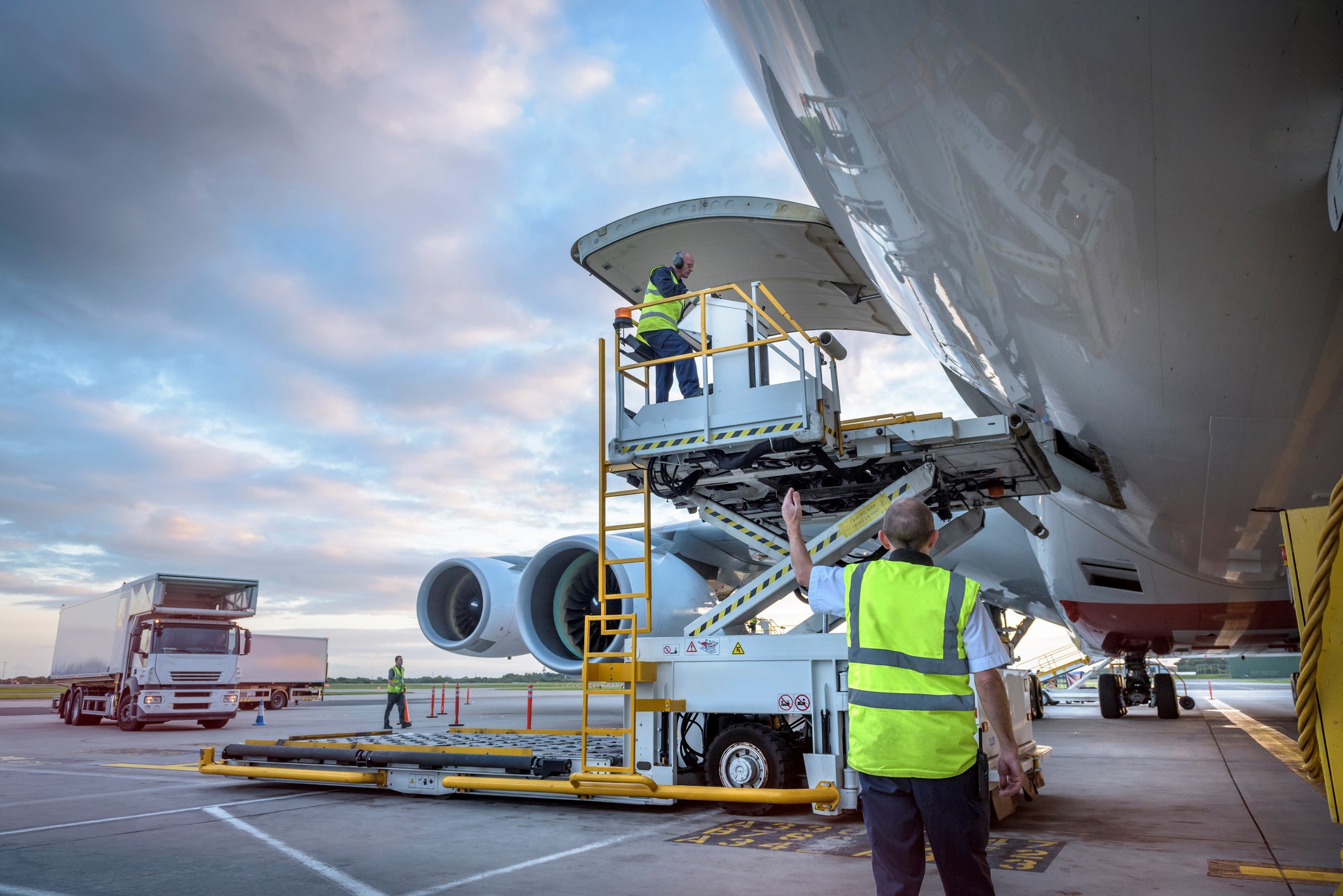 Oversized project cargo air freight